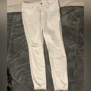 White mid rise skinny